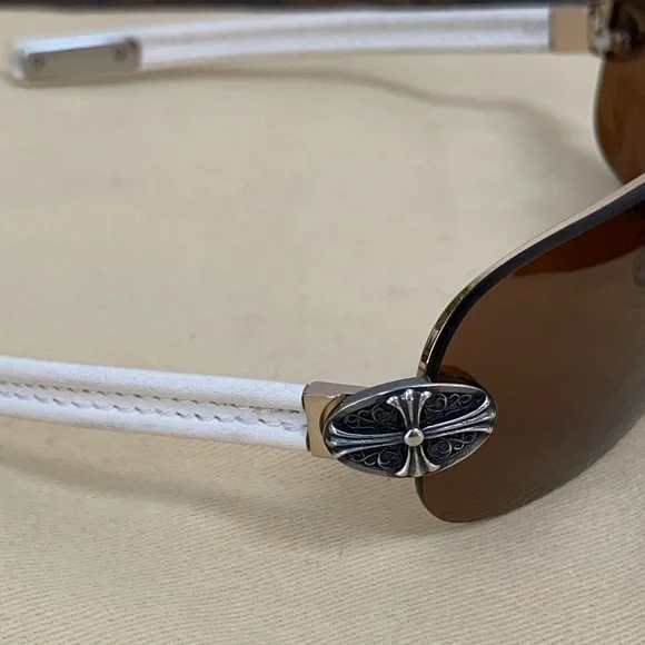 CHROME HEARTS LEATHER/ STERLING SILVER SUNGLASSES display picture 1